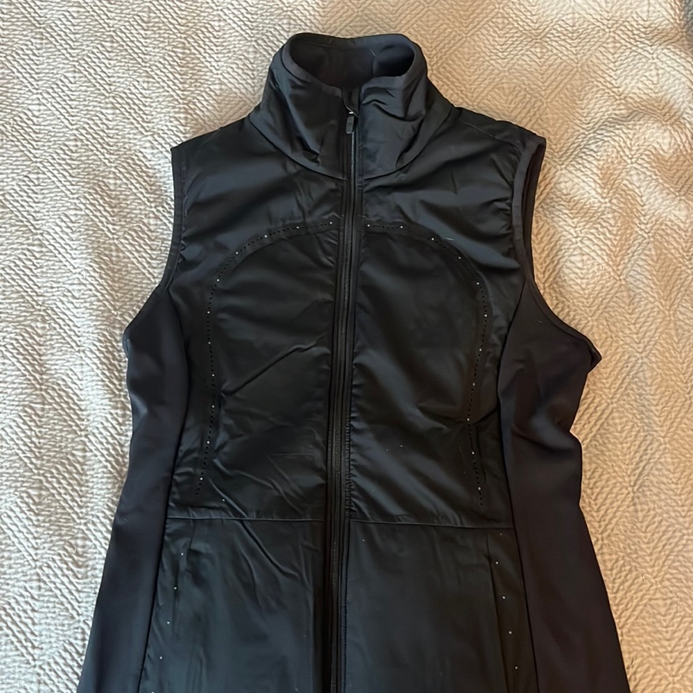 black lulu feather down reflective vest